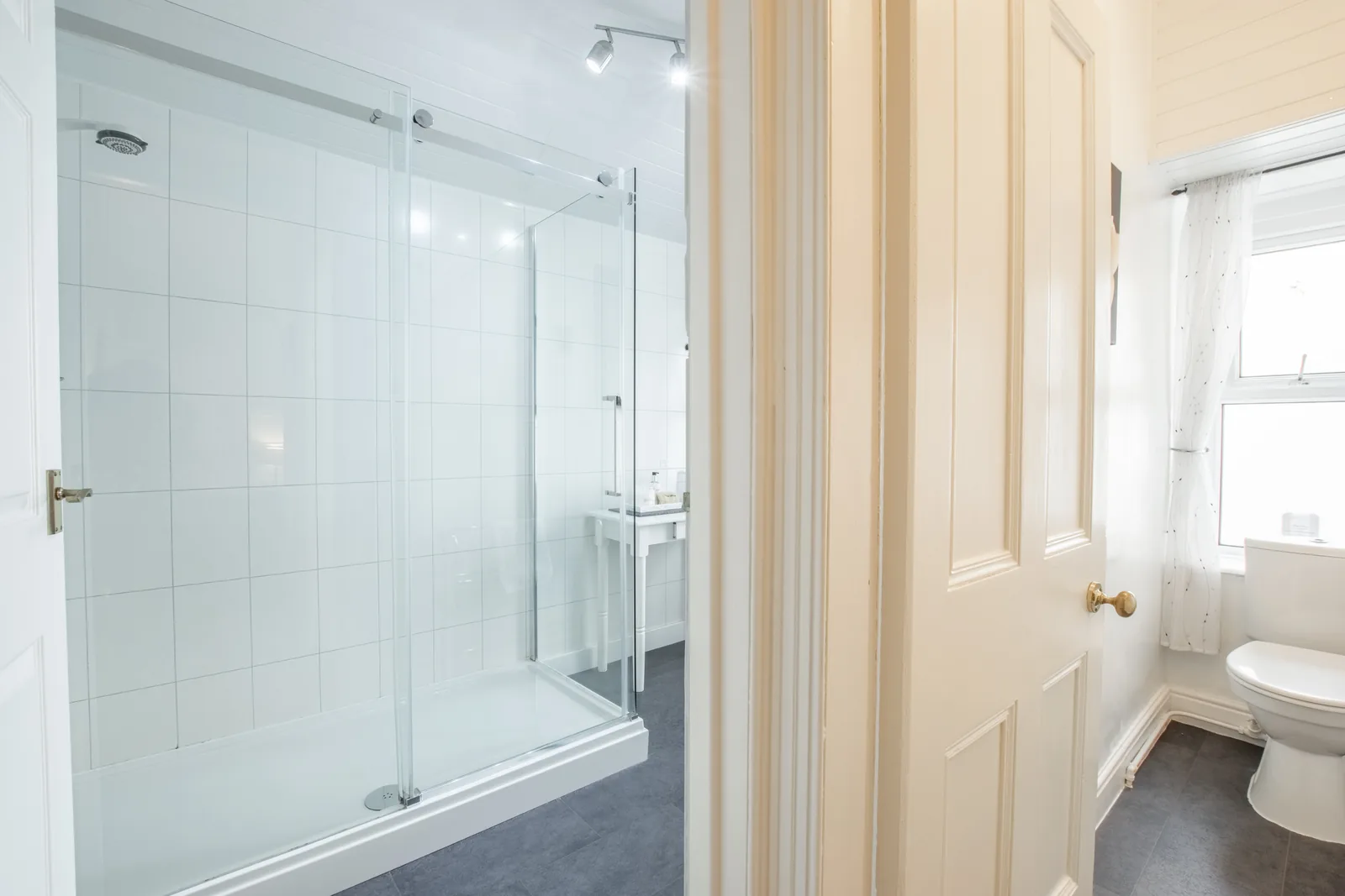 Beaumaris, Room 1: the en-suite, with a large walk-in shower and a separate WC
